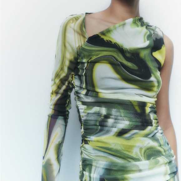 - ZARA printed green and white tulle shirt and skirt set . - Picture 4 of 5